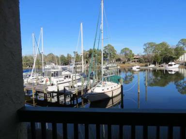 Main picture of 300 Yacht Club Dr