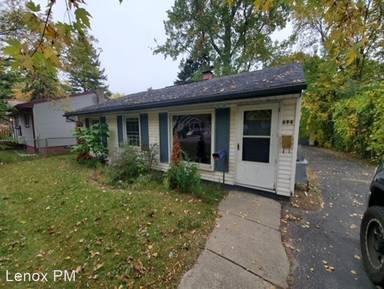 Main picture of 694 Emerson Ave