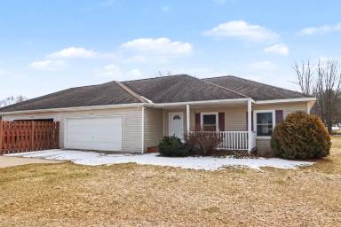 Main picture of 23761 Humming Bird Ave