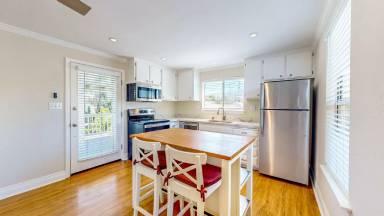 Main picture of 1133 Edwards St