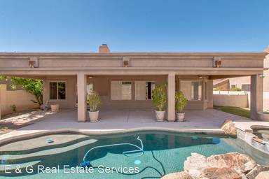 Main picture of 16601 N 104th St