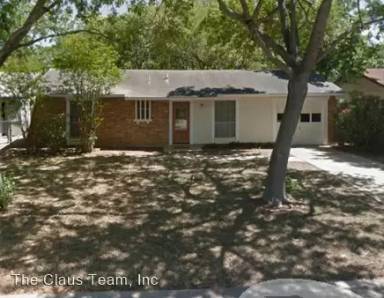 Main picture of 608 Maple Dr