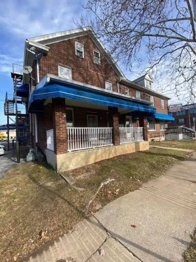 Main picture of 559 E Broad St