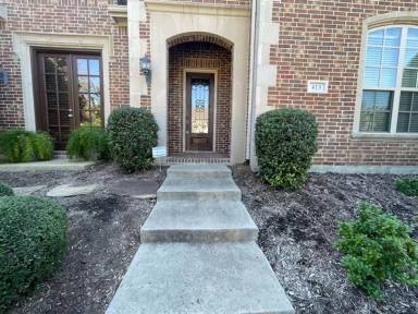 Main picture of 413 Palladian Blvd