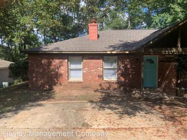 Main picture of 1351 Kurt Cir