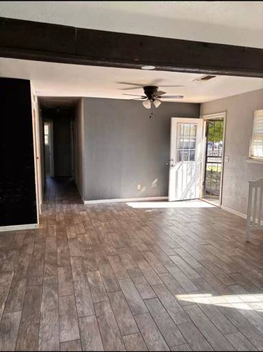 Main picture of 3509 NE 19th Ave