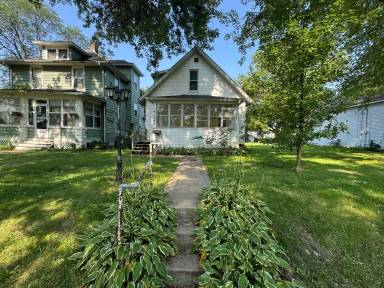 Main picture of 2323 15th St