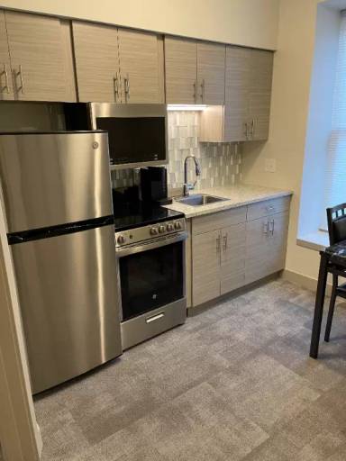 Main picture of 1417 W 9th St