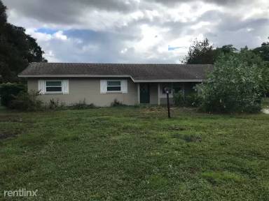 Main picture of 2720 Aloma Ave