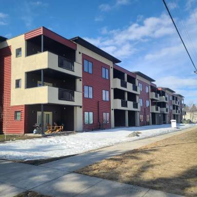 Main picture of 1704 W Lincoln St