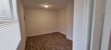 Main picture of 900 Shorecrest Ave