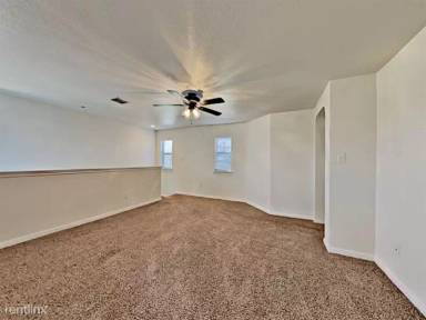Main picture of 502 Waldman Ave