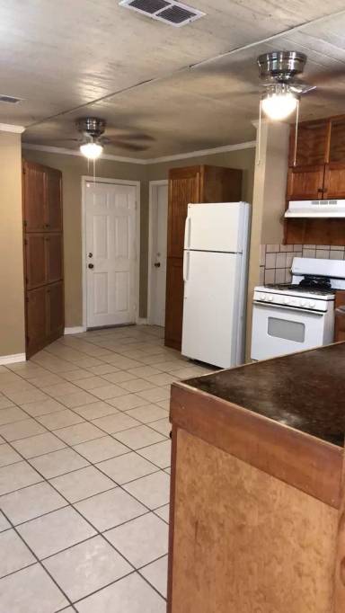 Main picture of 506 Allen St