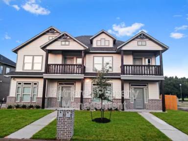 Main picture of 902 Montclair Ave