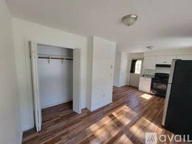 Main picture of 42 Blueberry Ln