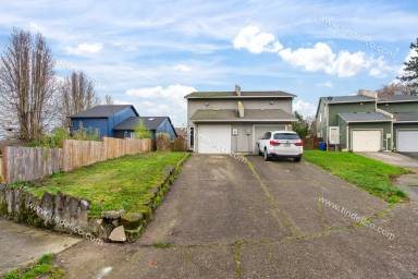 Main picture of 4202 N Juneau St