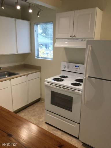 Main picture of 12 Pacheco St