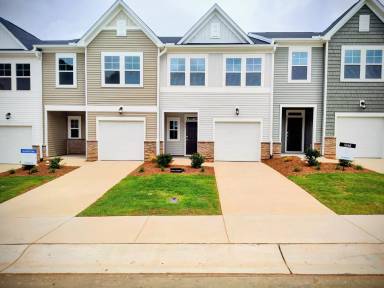 Main picture of 875 Pilot St