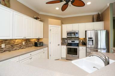 Main picture of 6789 Bent Grass Dr