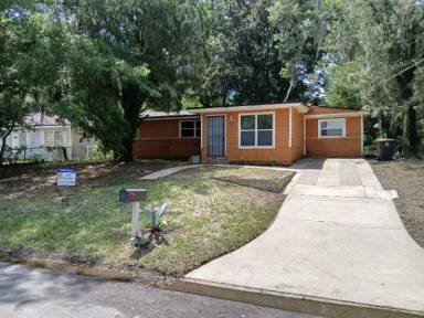 Main picture of 4638 Suffolk Ave
