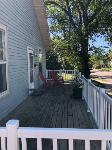 Main picture of 214 E 15th St