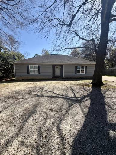 Main picture of 806 E Church St