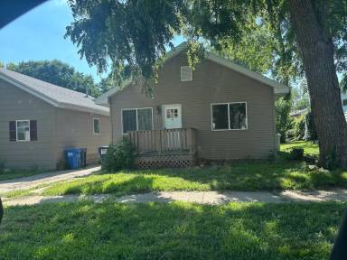 Main picture of 1909 S Spring Ave