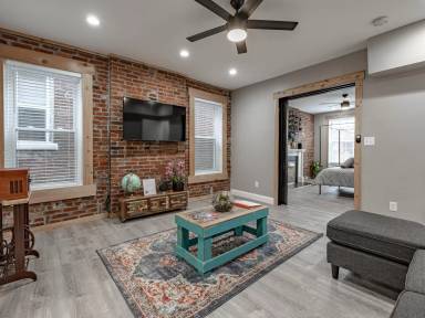 Main picture of 3849 McRee Ave
