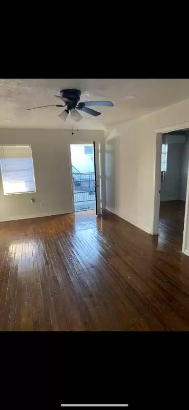 Main picture of 1930 W Dallas St