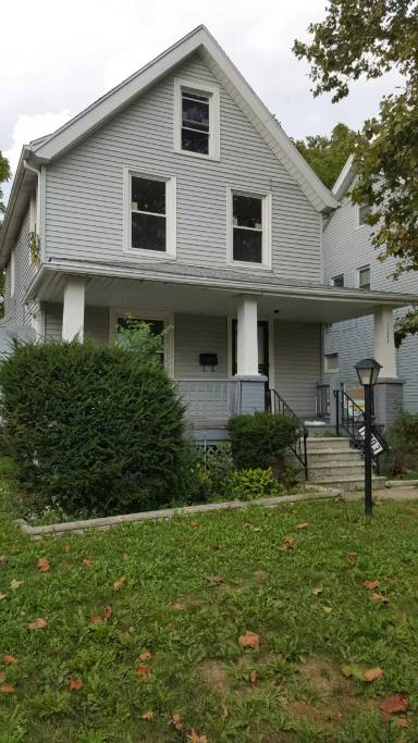 Main picture of 11811 Browning Ave