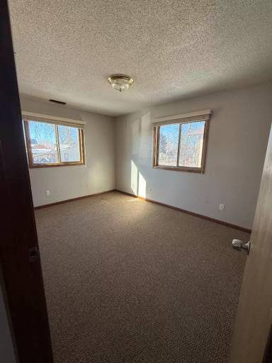 Main picture of 803 9th Ave