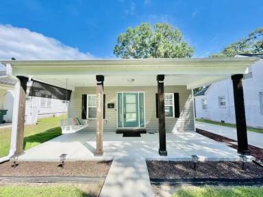 Main picture of 1216 Jackson Rd