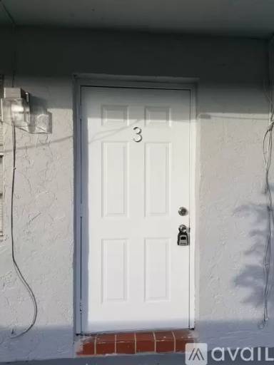 Main picture of 1770 SW 44th Ave