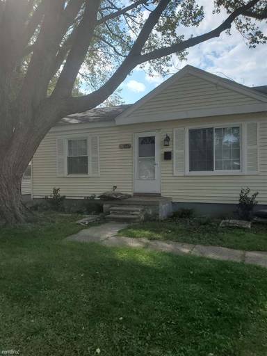 Main picture of 27101 Townley St