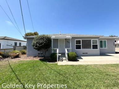 Main picture of 2501-03 Davis Ave