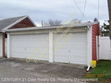 Main picture of 1768 W Market St
