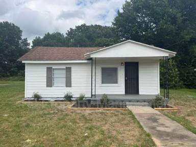 Main picture of 3742 Berry Ln