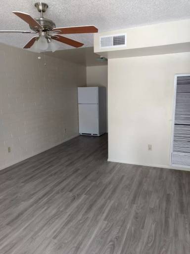 Main picture of 303 E 5th Ave