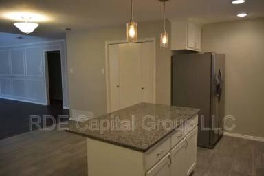 Main picture of 4611 Rockland Dr