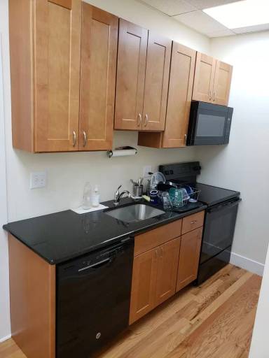 Main picture of 2827 W Girard Ave