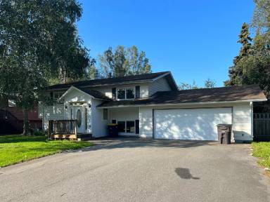 Main picture of 3010 Carnaby Way