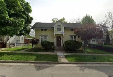 Main picture of 118 College Pl