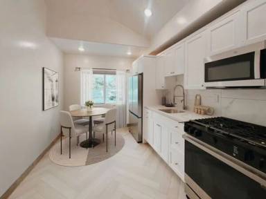 Main picture of 1058 Normandy Hill Ln