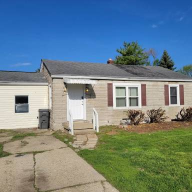 Main picture of 410 Manhattan Ave