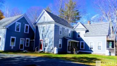 Main picture of 51 Maple St