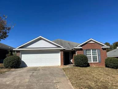 Main picture of 8061 Garrett Pines Dr