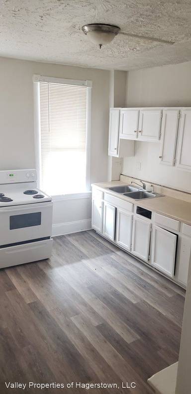 Main picture of 109 East Ave