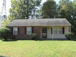 Main picture of 900 Pebble Ct