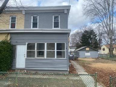 Main picture of 4036 W 7th St