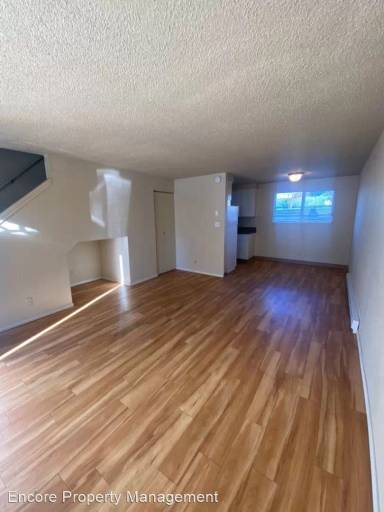 Main picture of 360 SE Railroad St